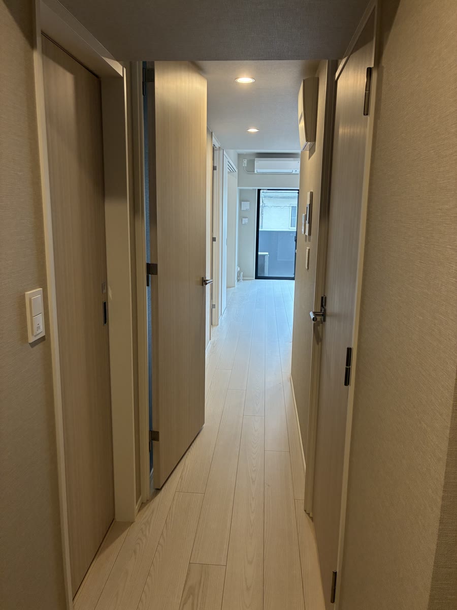 エントランス廊下